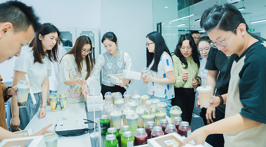 同心筑梦 粽香传情——918博天娱乐储能入职周年庆典暨端午活动圆满举行