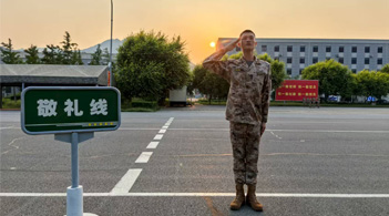 阅兵背后的故事：用军人底色书写“星榜样”风采